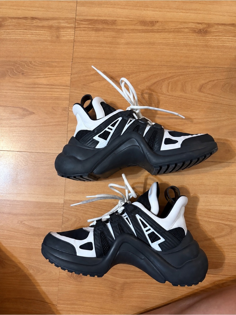 Louis Vuitton Archlight Black & White Sneakers – EU 37 / US Women’s 7